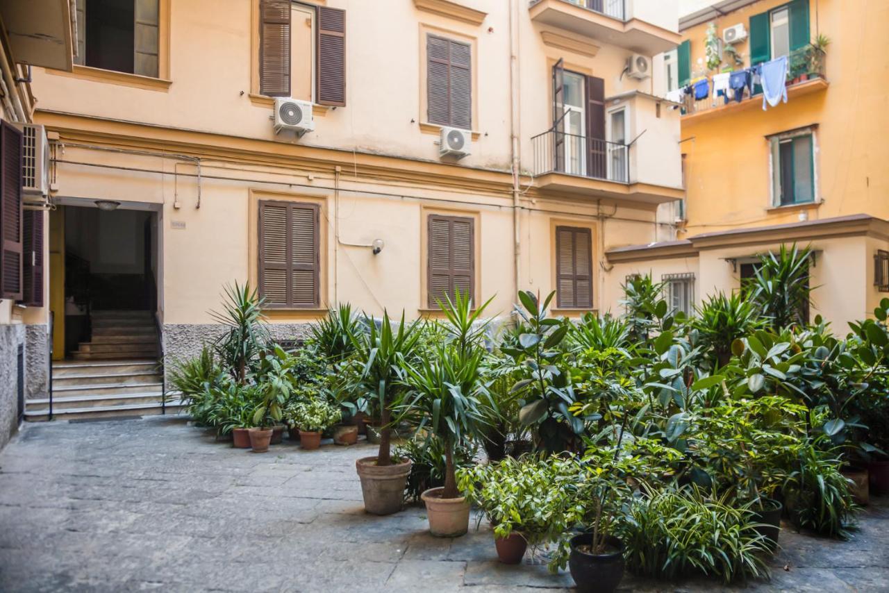La Lepre Napoli Bed & Breakfast Luaran gambar